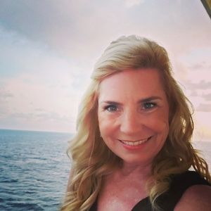 Meet your Posher, Leah